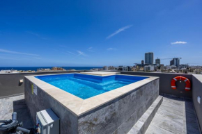 Luxury Duplex 1BD Penthouse with Large Rooftop Terrace and Pool - Open City and Sea Views - Close to St Julian's & Sliema